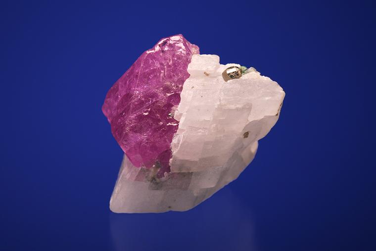 CORUNDUM var. RUBY