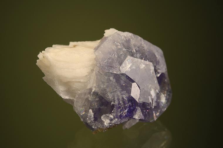 FLUORAPATITE
