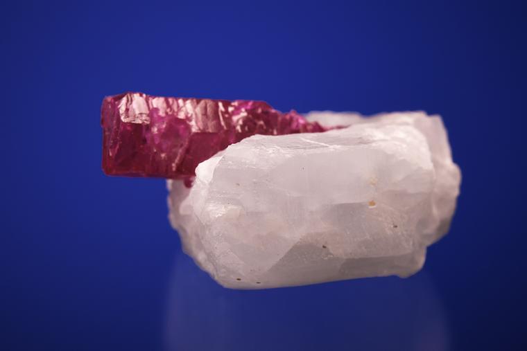 CORUNDUM var. RUBY