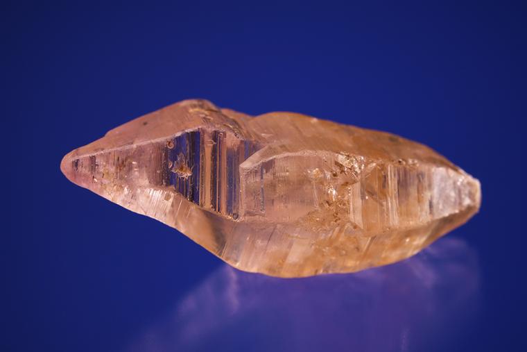 CORUNDUM var. Sapphire