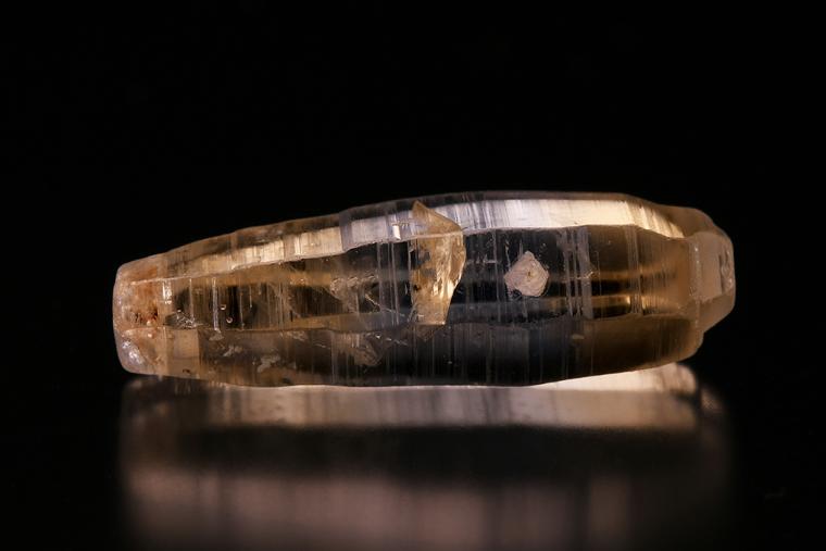 CORUNDUM var. Sapphire