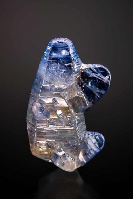 CORUNDUM var. Sapphire