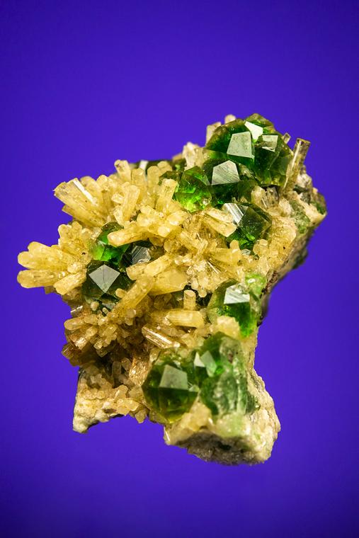 GROSSULAR on DIOPSIDE