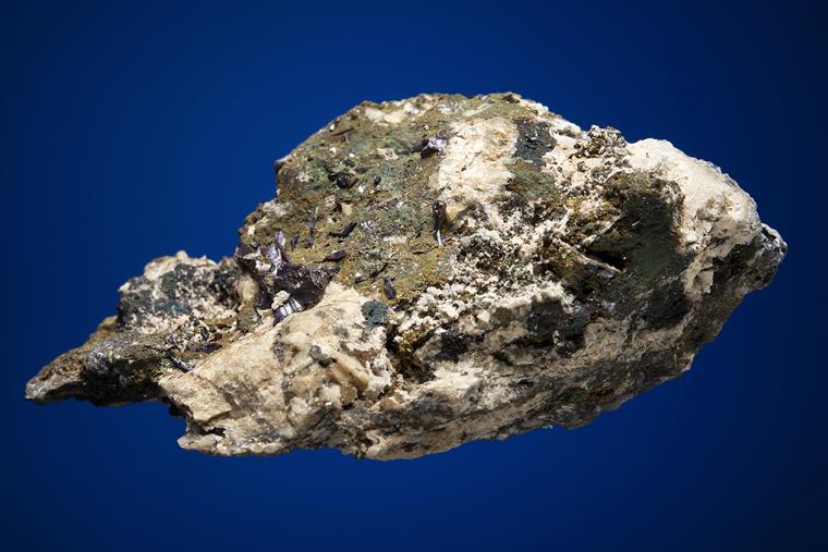 PYRARGYRITE on CHALCOPYRITE and SIDERITE