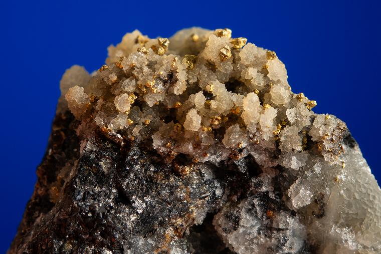 GOLD on QUARTZ and SPHALERITE