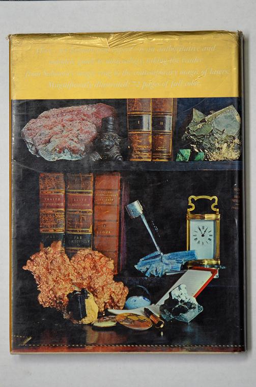 The Mineral Kingdom by Paul E. Desautels with photographs by Lee Boltin