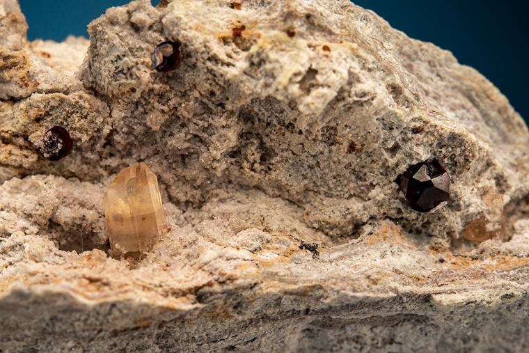 TOPAZ with SPESSARTINE