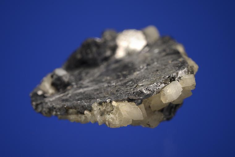 GALENA (SPINEL law twin)