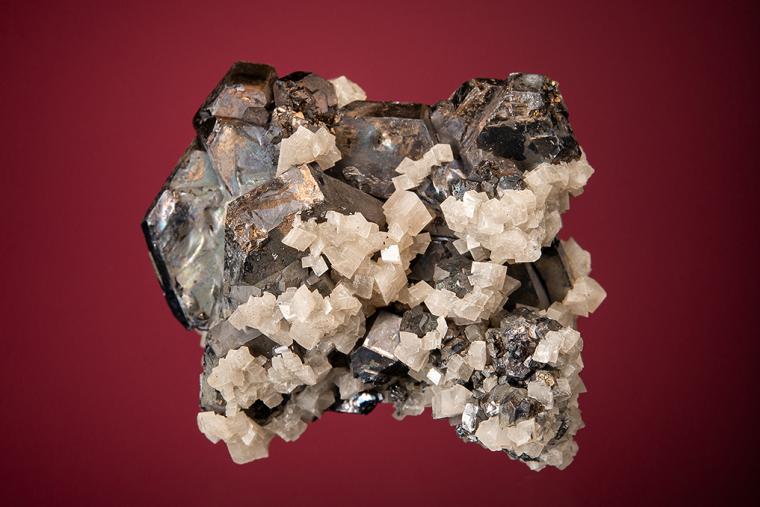 GALENA (SPINEL law twin) with DOLOMITE