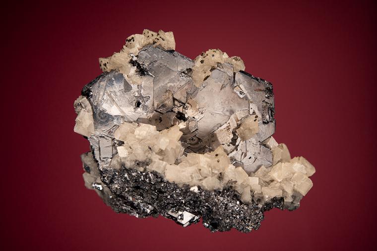 GALENA (SPINEL law twin) with DOLOMITE