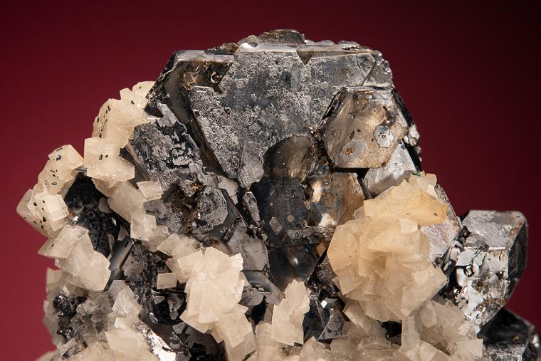 GALENA (SPINEL law twin) with DOLOMITE
