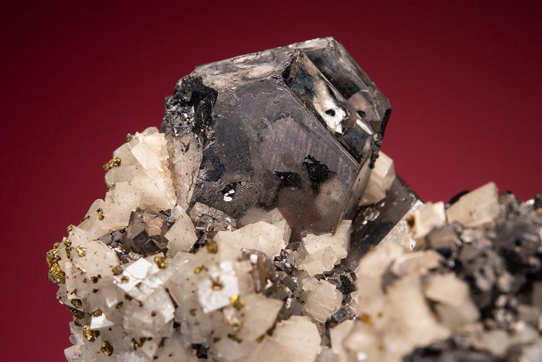 GALENA (SPINEL law twin) with DOLOMITE