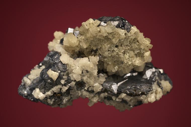 GALENA (SPINEL law twin) with DOLOMITE