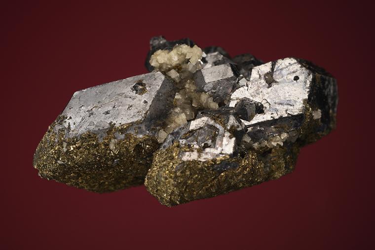 GALENA (SPINEL law twin) with DOLOMITE