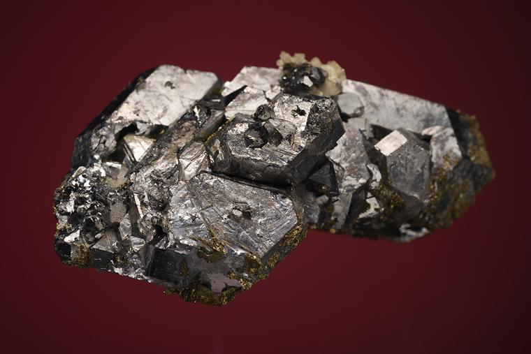 GALENA (SPINEL law twin) with DOLOMITE