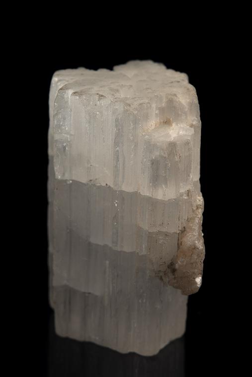 BERYLLONITE