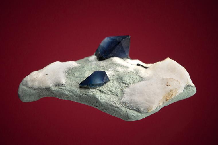BENITOITE