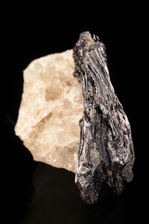 MOLYBDENITE