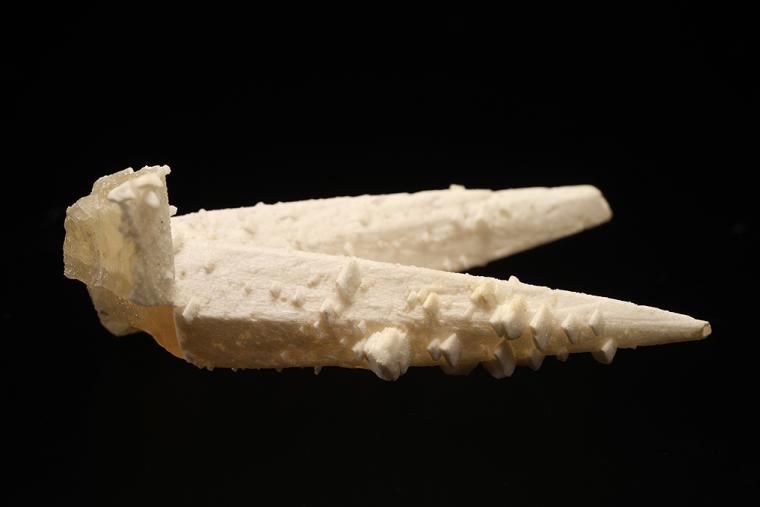 BENSTONITE on CALCITE