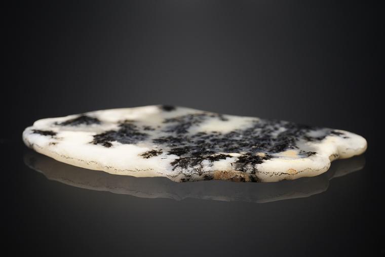 QUARTZ var. Plume Agate