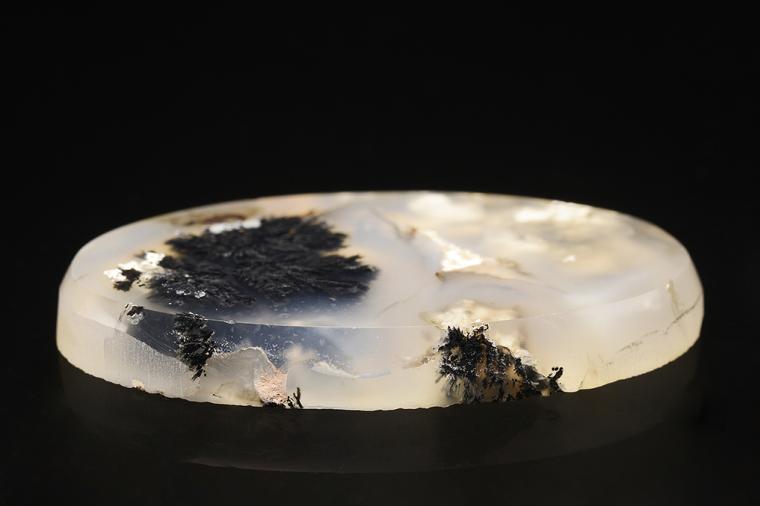 QUARTZ var. Plume Agate