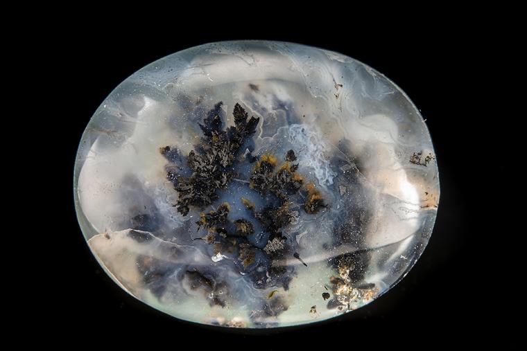 QUARTZ var. Plume Agate