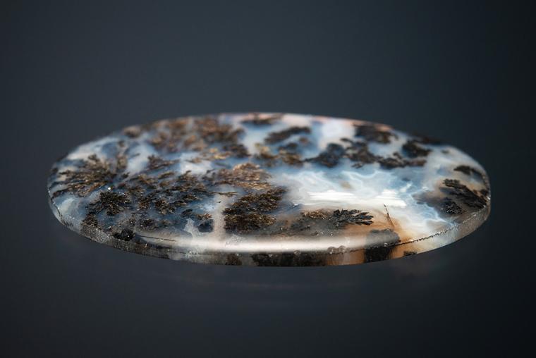 QUARTZ var. Plume Agate