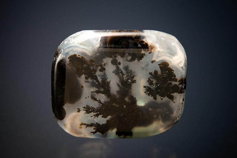QUARTZ var. Plume Agate