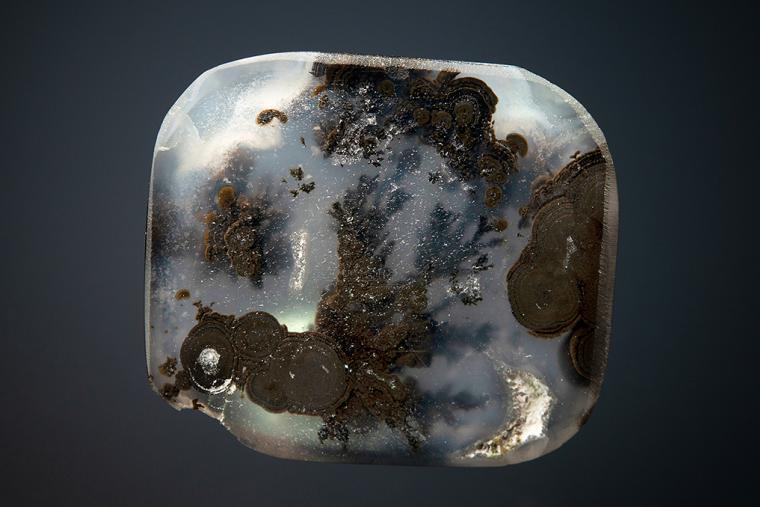 QUARTZ var. Plume Agate