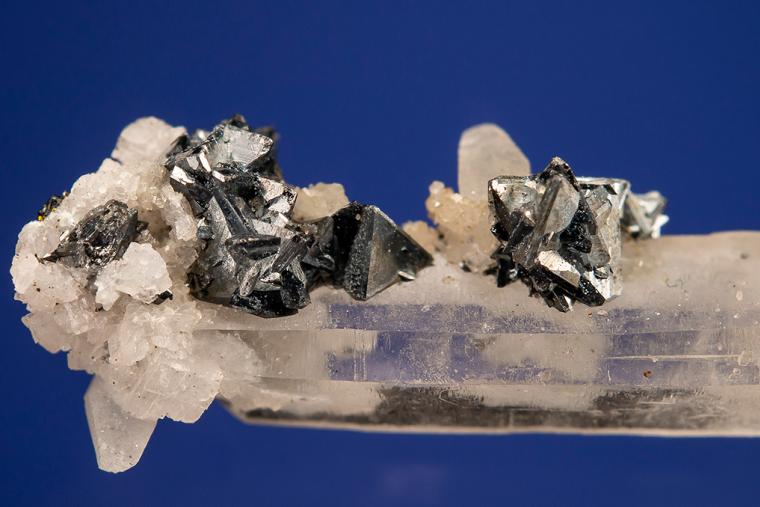 TETRAHEDRITE with CALCITE on QUARTZ