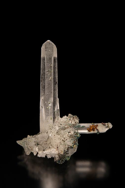 QUARTZ with CHALCOPYRITE, CALCITE and DOLOMITE