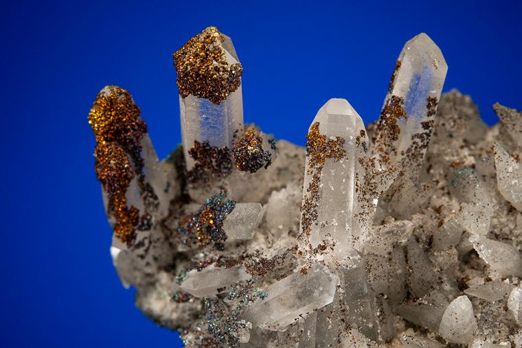 QUARTZ with CHALCOPYRITE, CALCITE and DOLOMITE