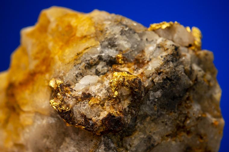 GOLD on QUARTZ