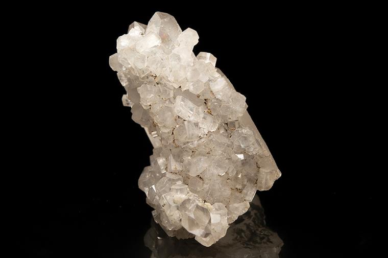 FLUORAPATITE on QUARTZ
