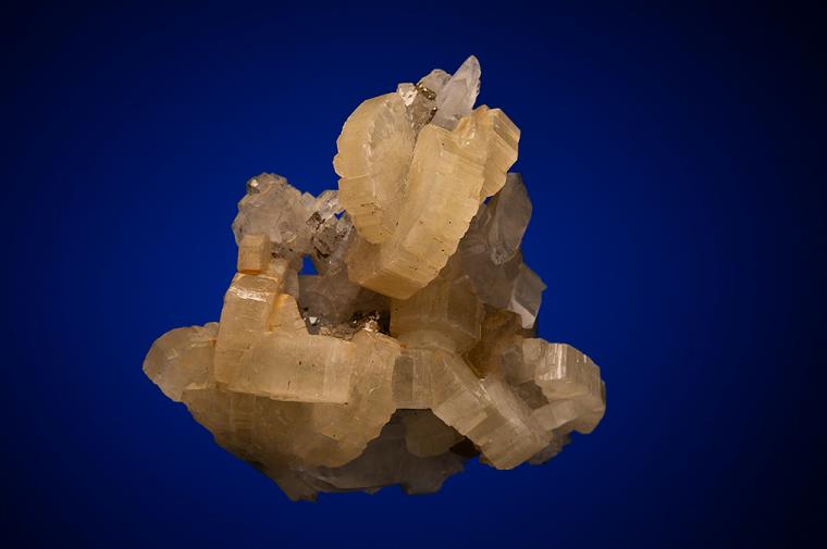 FLUORAPATITE on QUARTZ