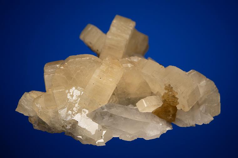 FLUORAPATITE on QUARTZ