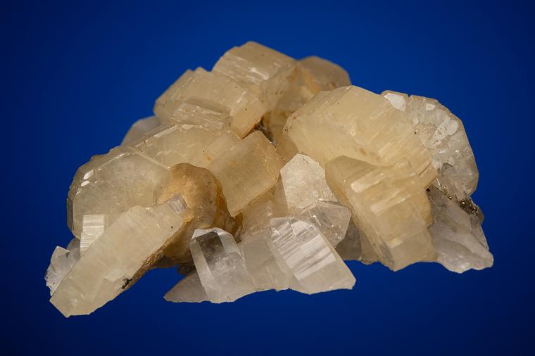 FLUORAPATITE on QUARTZ