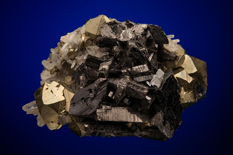 ENARGITE with PYRITE on QUARTZ