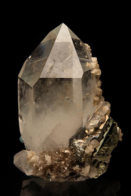 QUARTZ with ARSENOPYRITE and DOLOMITE