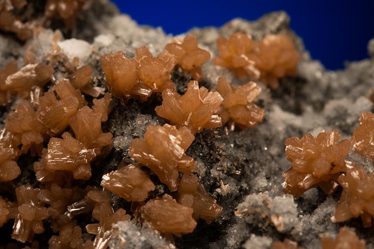 PYROMORPHITE on QUARTZ