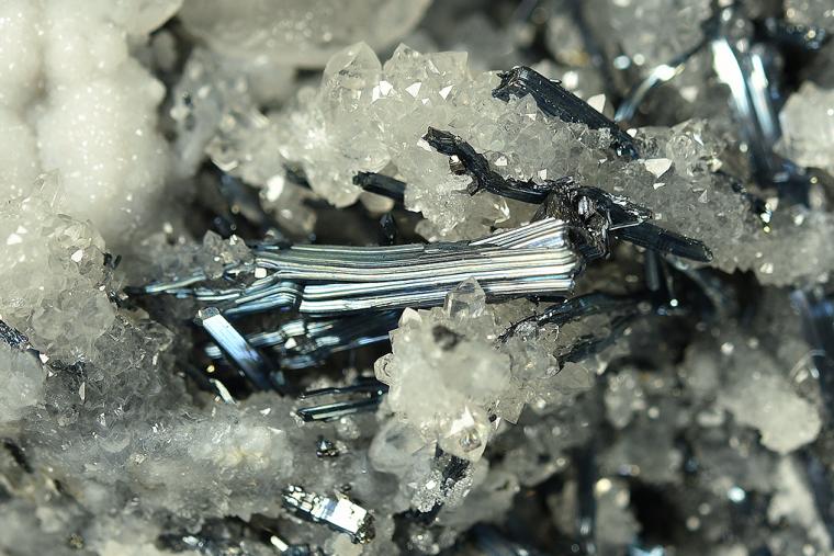 STIBNITE