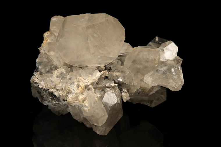 CALCITE on PALYGORSKITE