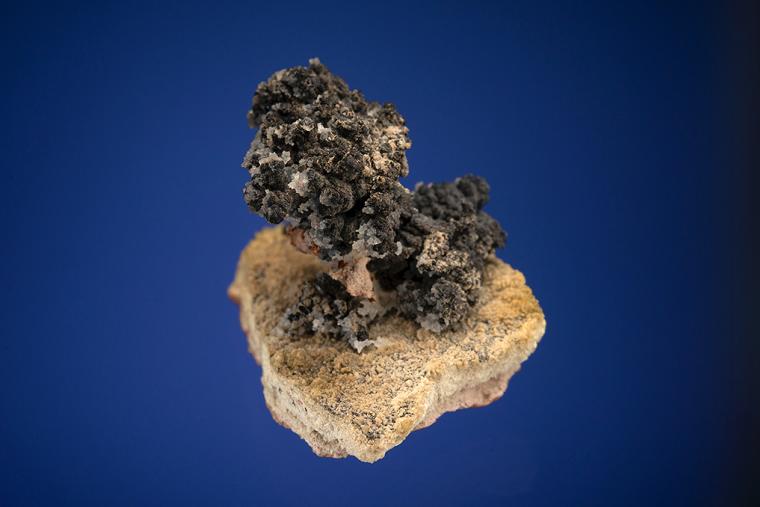 NICKELSKUTTERUDITE on SILVER