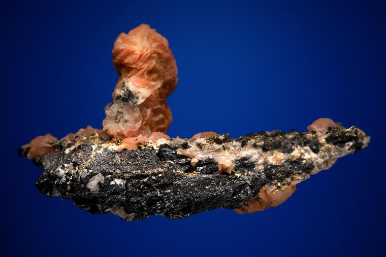 RHODOCHROSITE on PYRITE and SPHALERITE