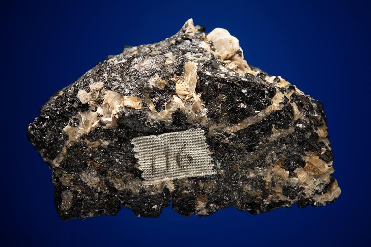 SIDERITE ON SPHALERITE