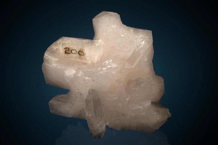 manganoan CALCITE with QUARTZ