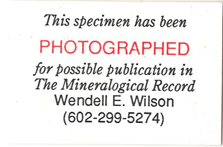 FLUORAPOPHYLLITE-(K) on STILBITE