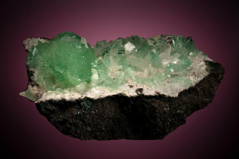 FLUORAPOPHYLLITE-(K) with STILBITE