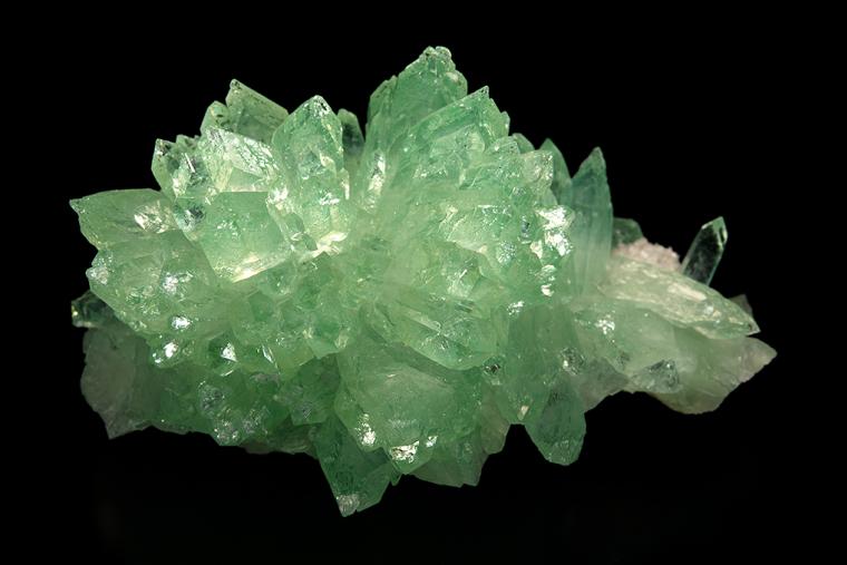 FLUORAPOPHYLLITE-(K)