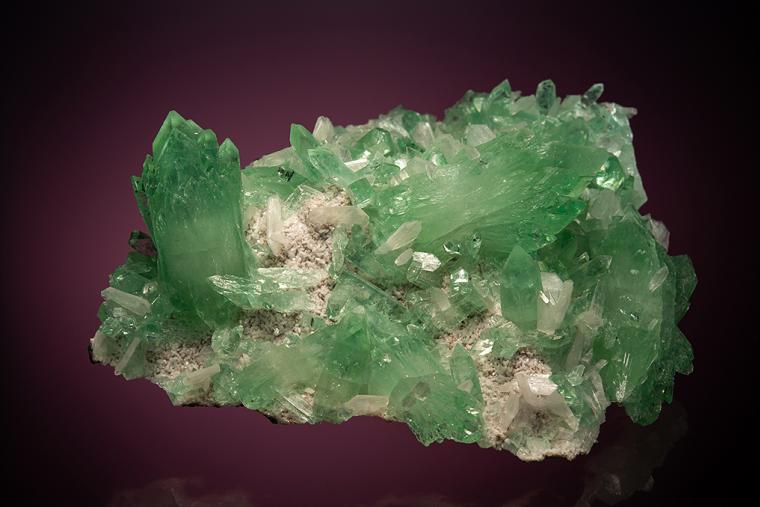 FLUORAPOPHYLLITE-(K) with STILBITE